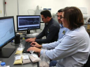 Trace / Elemental Analysis 9 Trace / Elemental Analysis chemical laboratory Australia